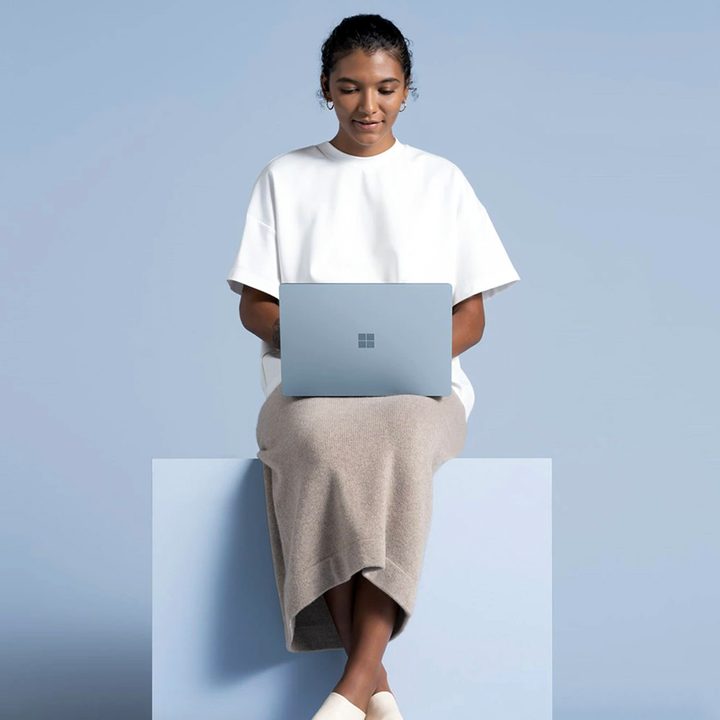 Microsoft surface Laptop 4