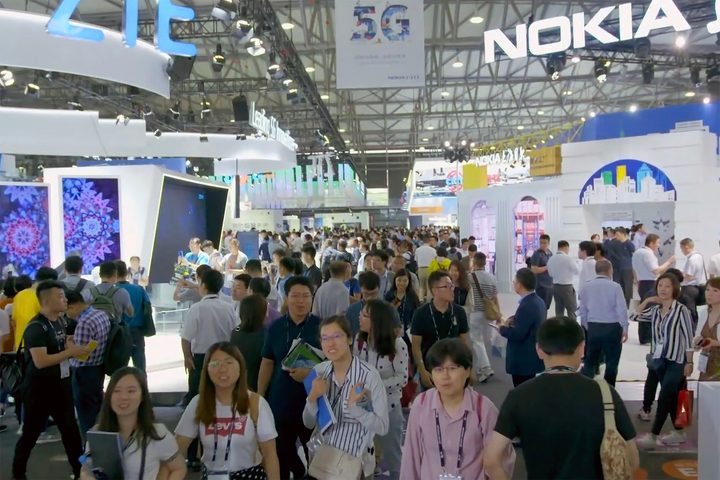 people walking around at Mobile World Congress