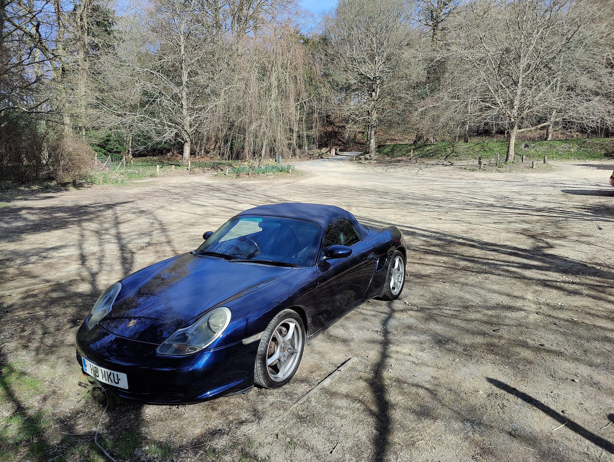 oneplus 9 pro vs apple iphone 12 boxster
