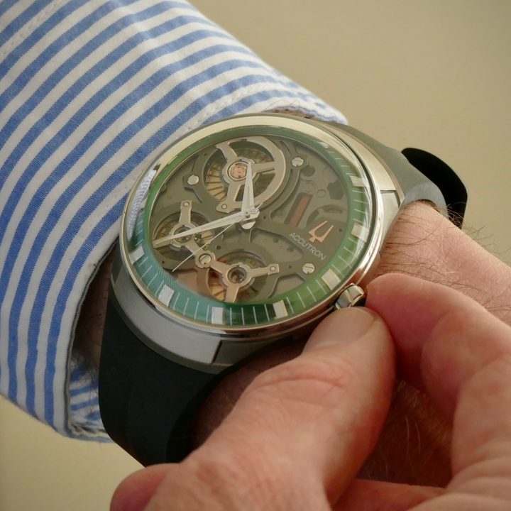 Adjusting the crown on the Accutron DNA watch