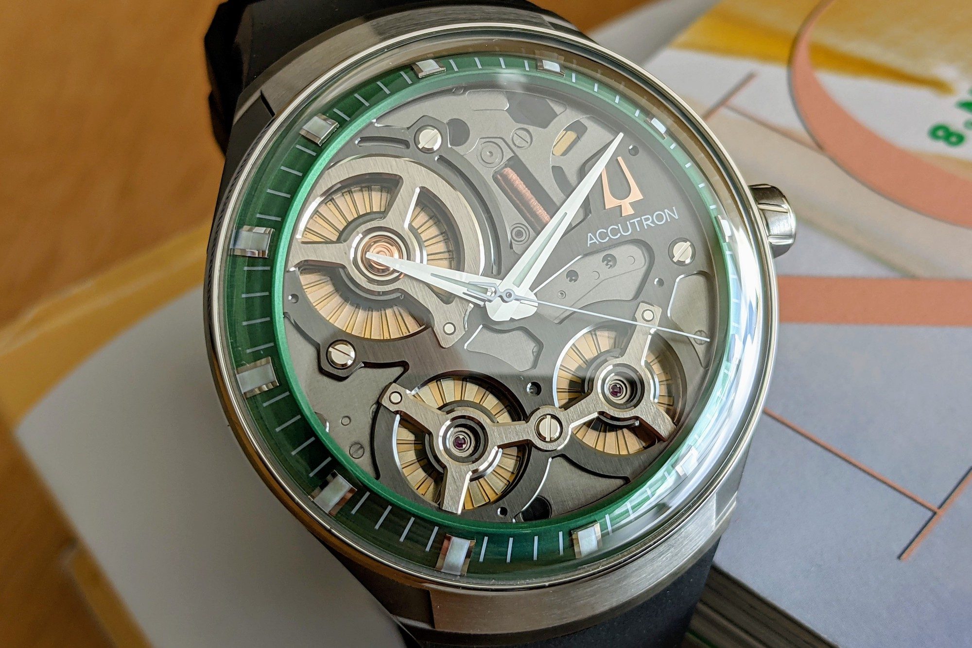 Inside the Accutron DNA: The world's first twin-turbine electrostatic ...