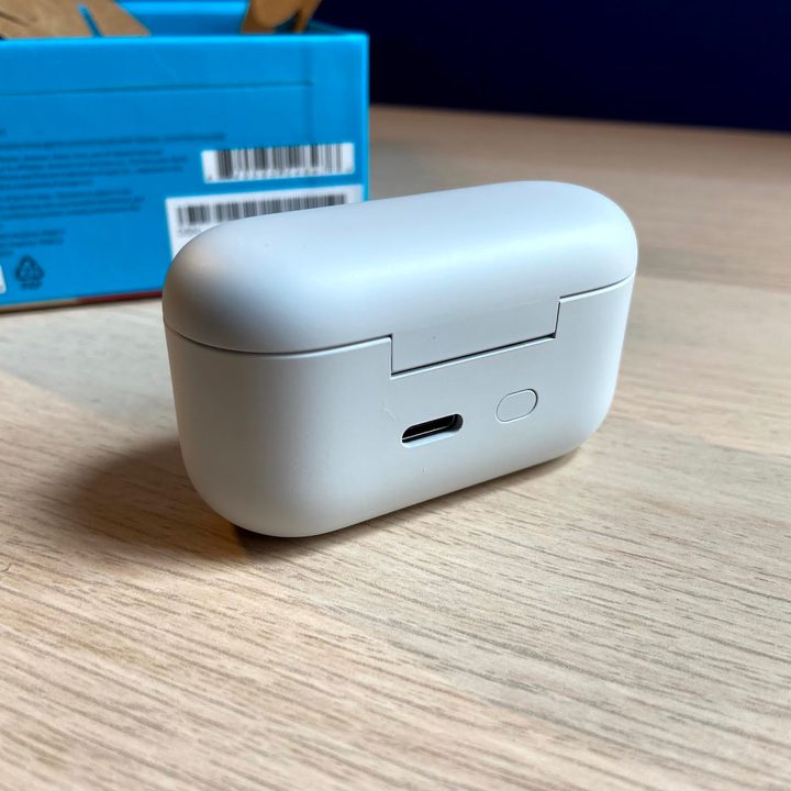 Amazon Echo Buds 2