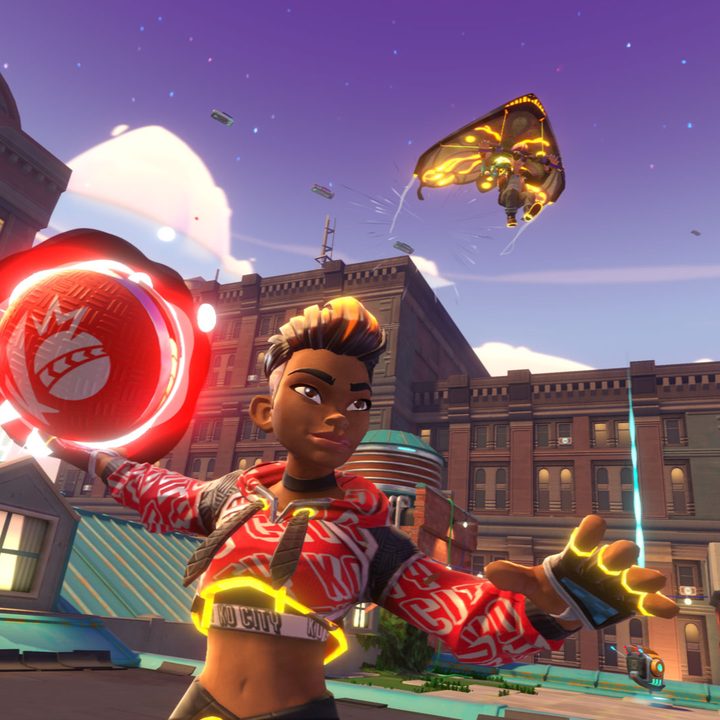 A character in Knckout City holds a dodgeball.