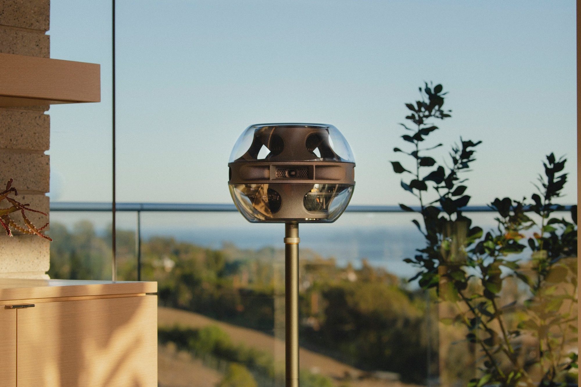 Syng Cell Alpha Triphonic speaker