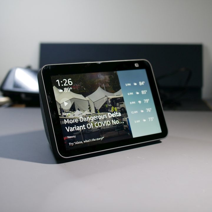 Amazon Echo Show 8 2021 home screen.
