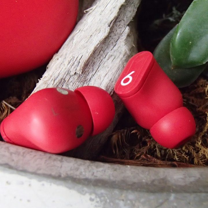 Beats Studio Buds