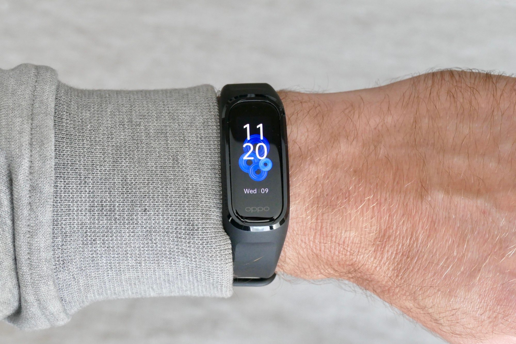 Oppo Band on the wrist