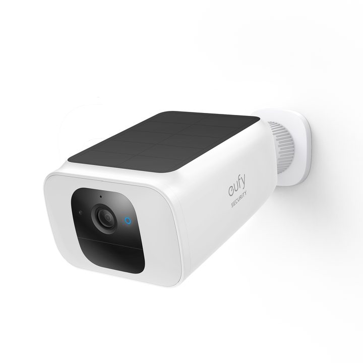 eufy new floodlight camera pan tilt 360 degrees solocam s40 solar