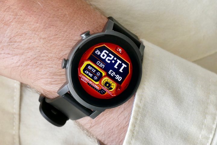 Mobvoi TicWatch E3 face-on, on the wrist.