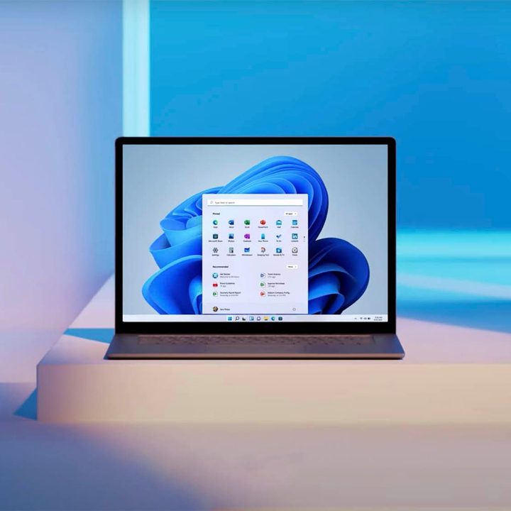 Windows 11 on laptop.
