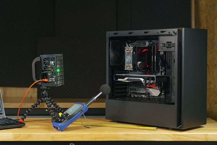 Cooler Master Silencio S400 PC case.