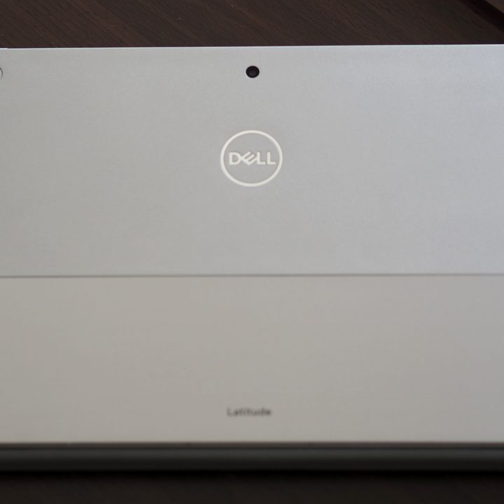 The case of the Dell Latitude 7320 Detachable.