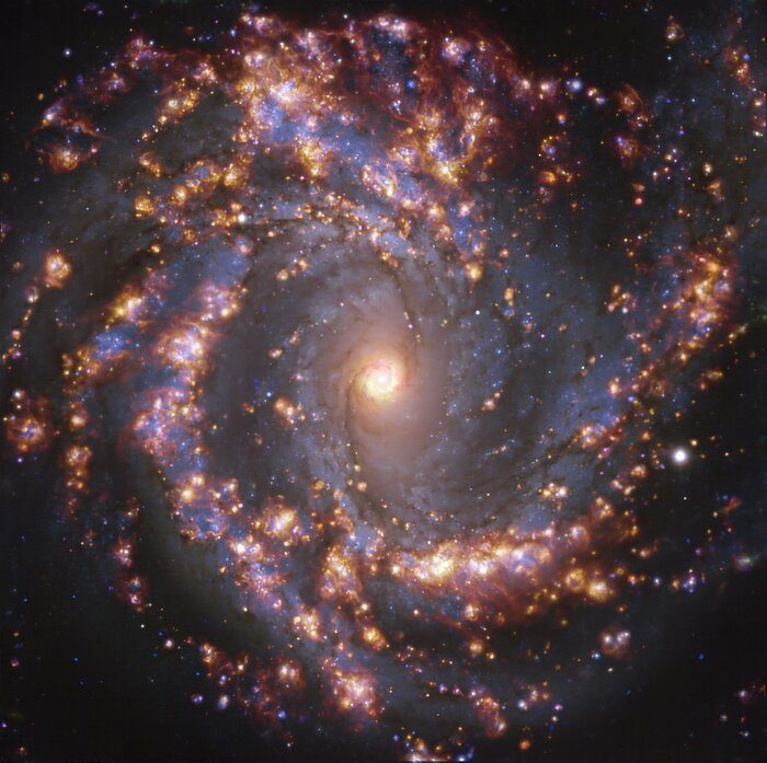 This image, taken by the Multi-Unit Spectroscopic Explorer (MUSE) on ESO’s Very Large Telescope (VLT), shows the nearby galaxy NGC 4303.