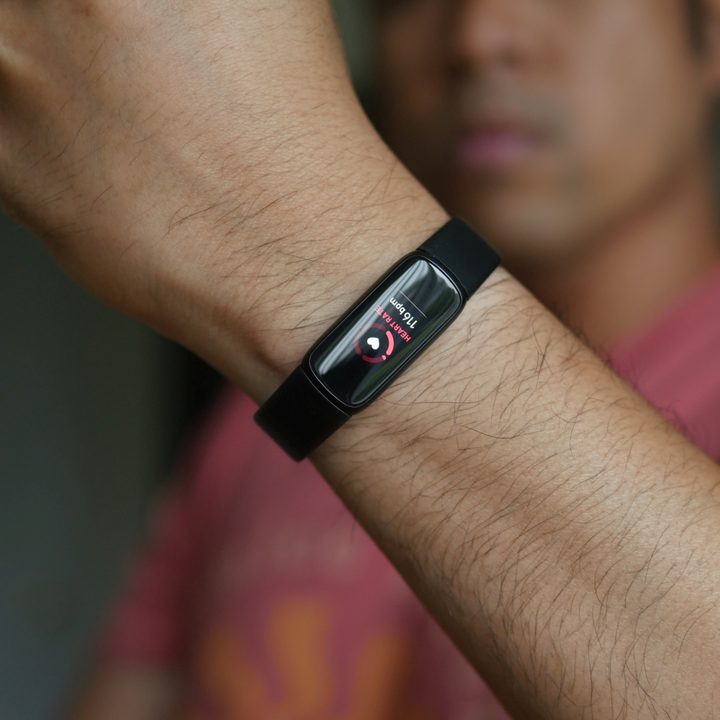 Fitbit Luxe showing resting heart rate while worn on wrist.