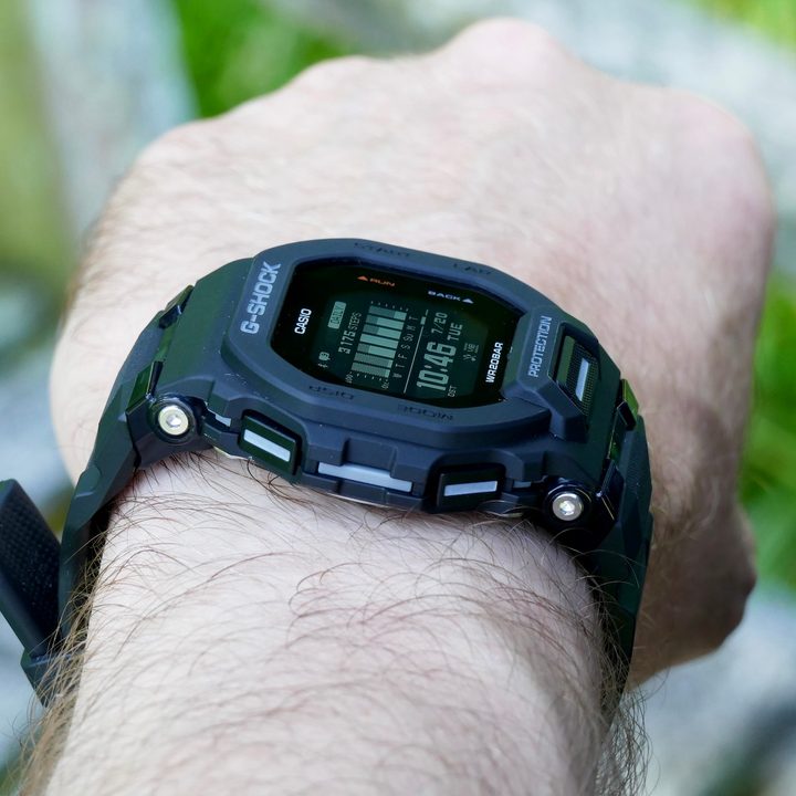 Casio G-Shock GBD-200 buttons.