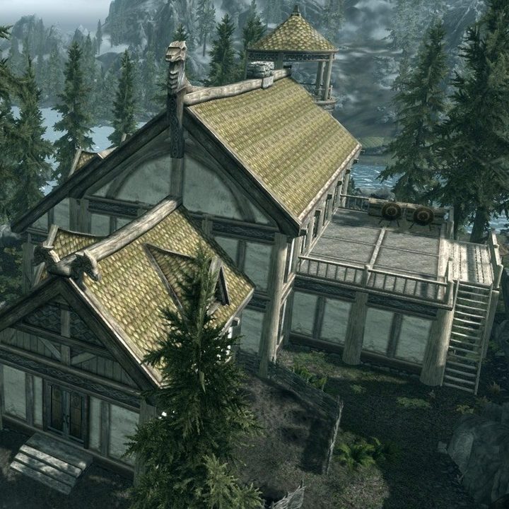 A house in Skyrim built with Hearthstone DLC