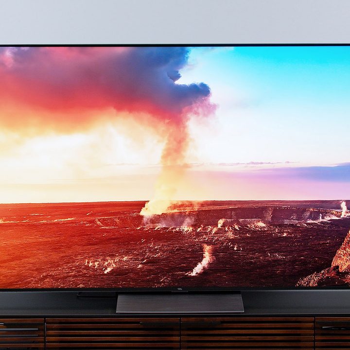 Beautiful sky and landscape on the TCL 6-Series model R648 Roku TV.