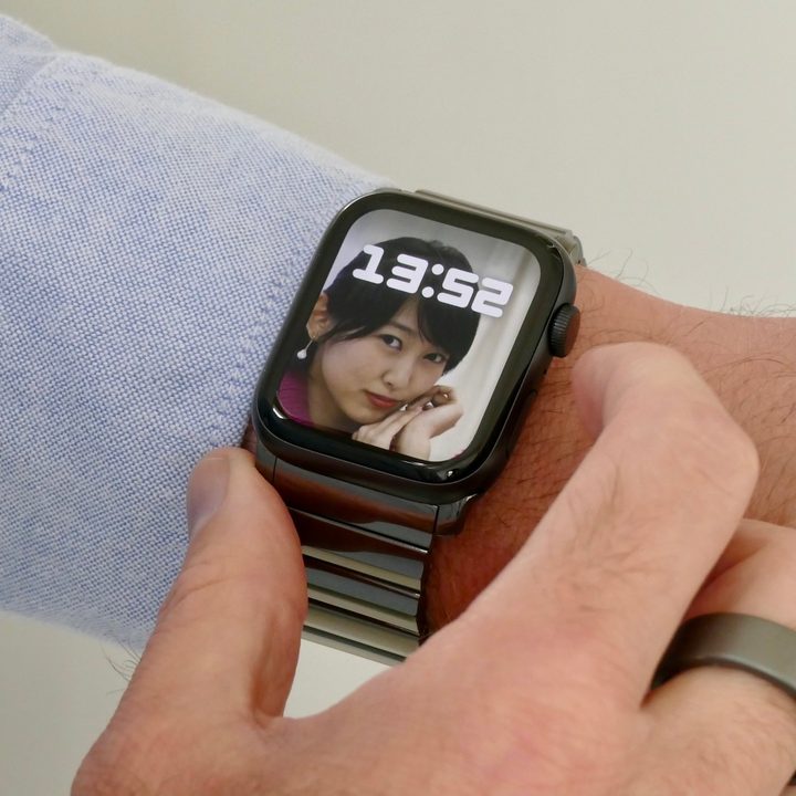 Portrait Watch Face in WatchOS 8