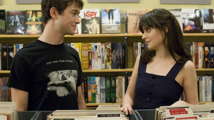 Joseph Gordon-Leavitt and Zooey Deschanel in 500 Days of Summer.