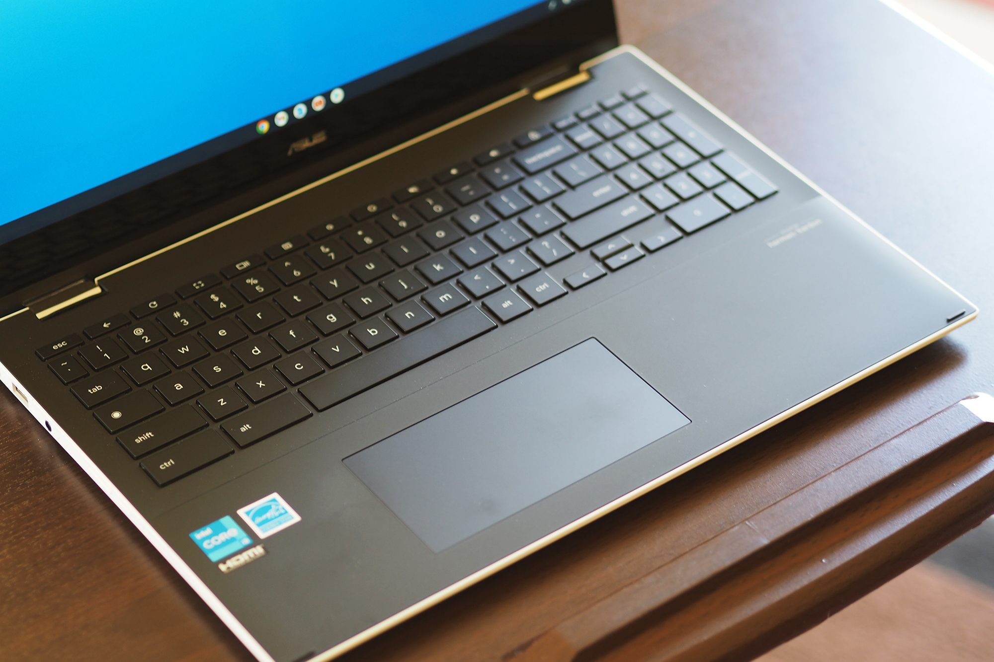 Asus Chromebook Flip C536 review: Flawed, but the price wins out