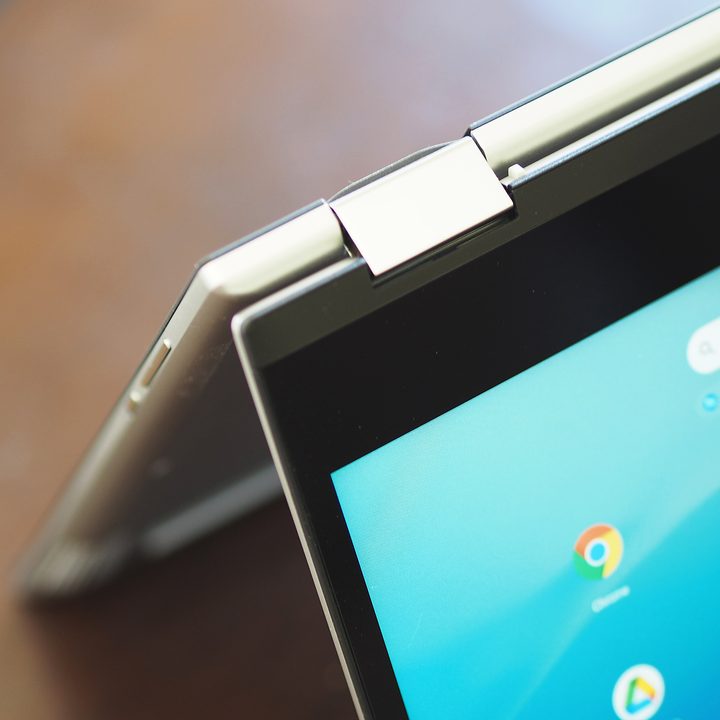 Closeup on one of the Asus Chromebook Flip CM3 hinges.