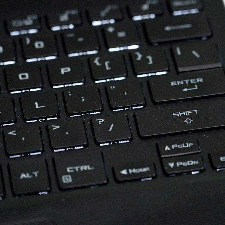 The backlit keyboard of the ROG Flow X13.