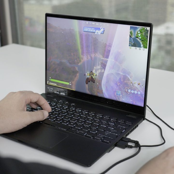 Playing Fortnite on the ROG Flow X13.
