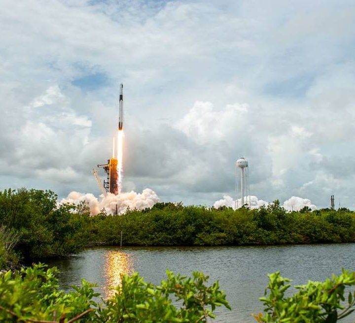 SpaceX Falcon 9 rocket carrying the Dragon cargo capsule.
