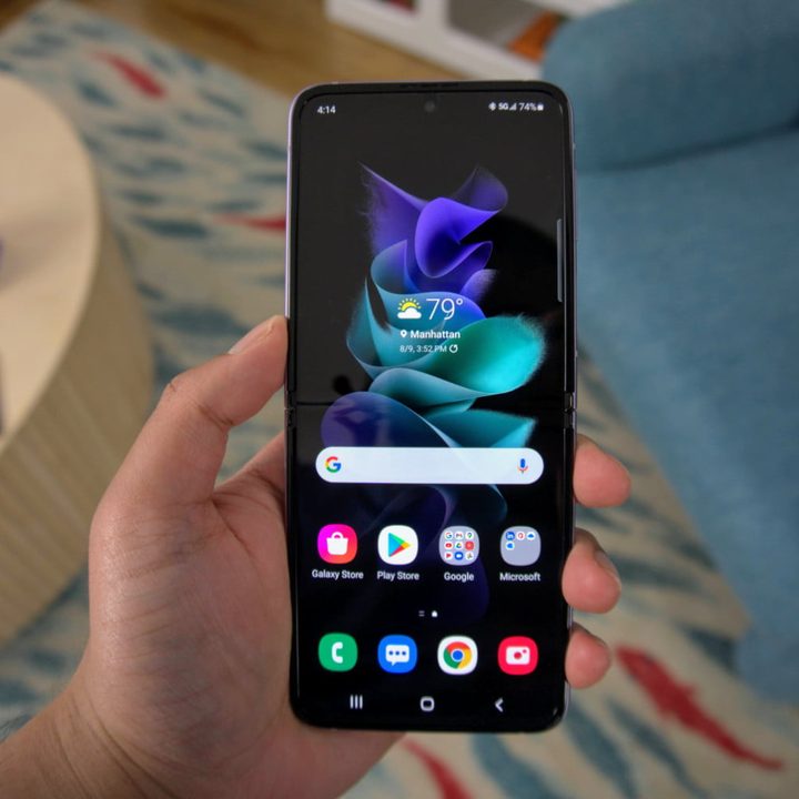 Flip 3 home screen.