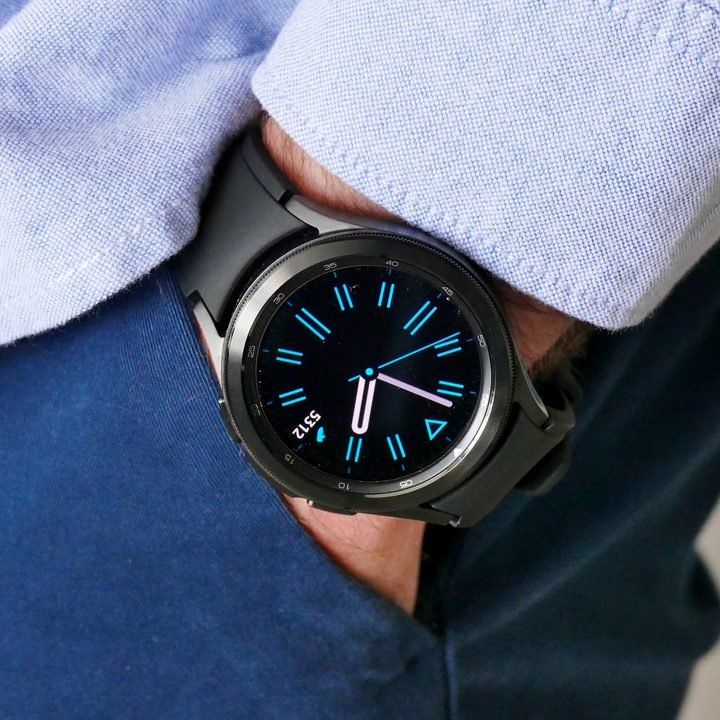 Galaxy Watch 4 Classic on the wrist.