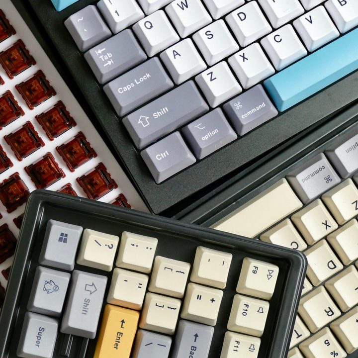 Keychron Q1 and alternative keycaps and switches.