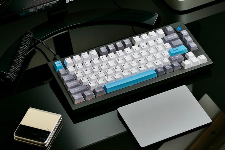 Keychron Q1 mechanical keyboard.