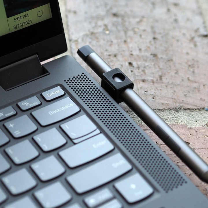 Close up image of the Lenovo IdeaPad Flex 5i 14 stylus and speaker on the right side.