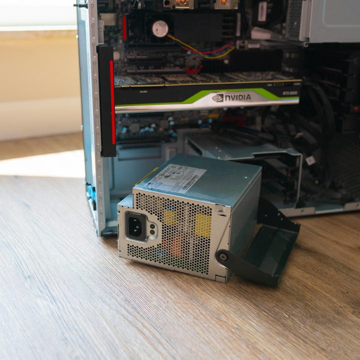 Power supply outside Lenovo P620.