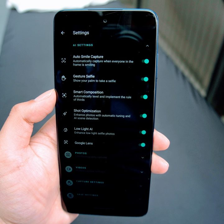 Motorola Edge smart camera features.