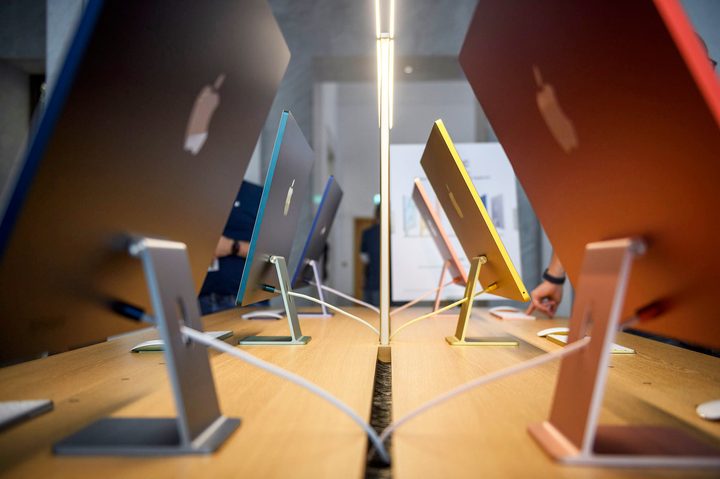 iMac sit on display at the official opening of the new Apple Store Via Del Corso.