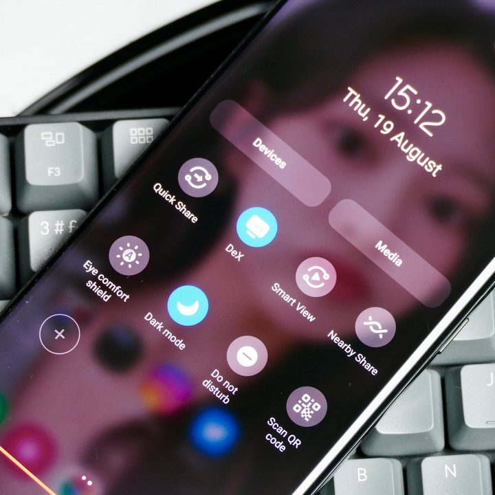 DeX mode option on the Galaxy S21 Ultra.