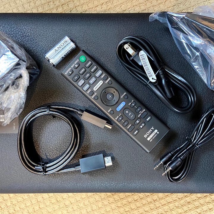 Sony HT-A7000 Dolby Atmos soundbar box contents