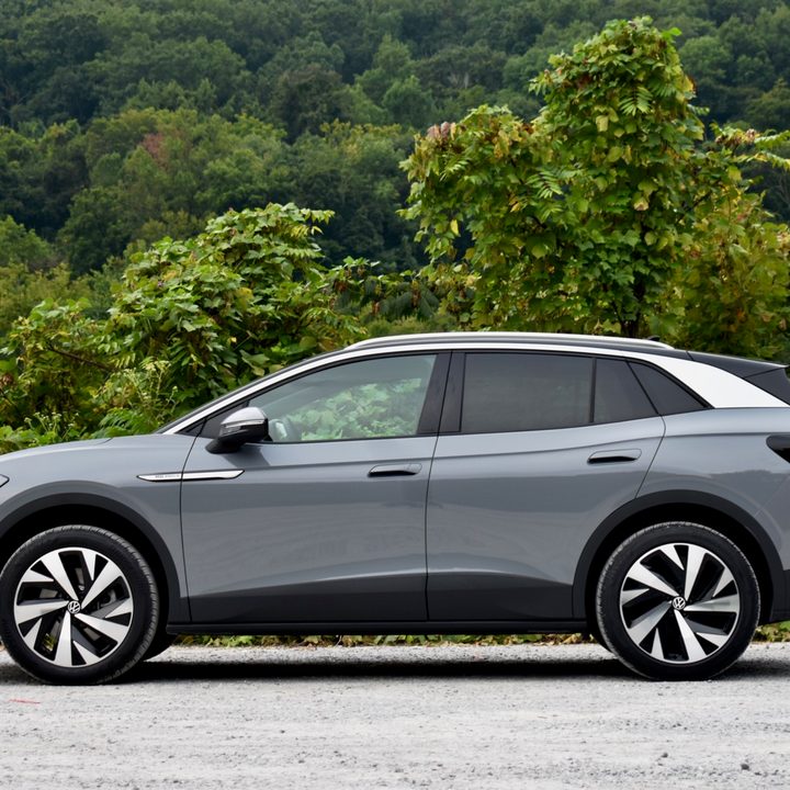 Profile view of the 2021 Volkswagen ID.4 AWD.