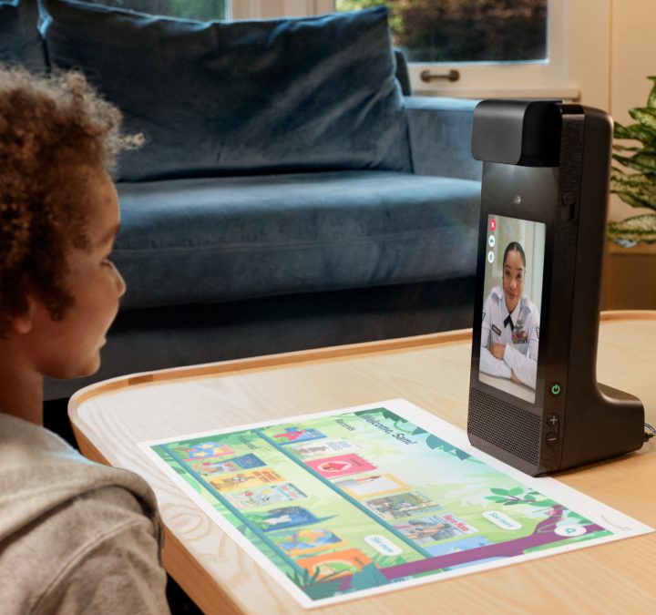 Child using the Amazon Echo Glow.
