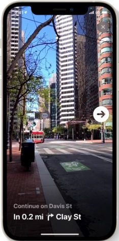 Apple walking directions city.