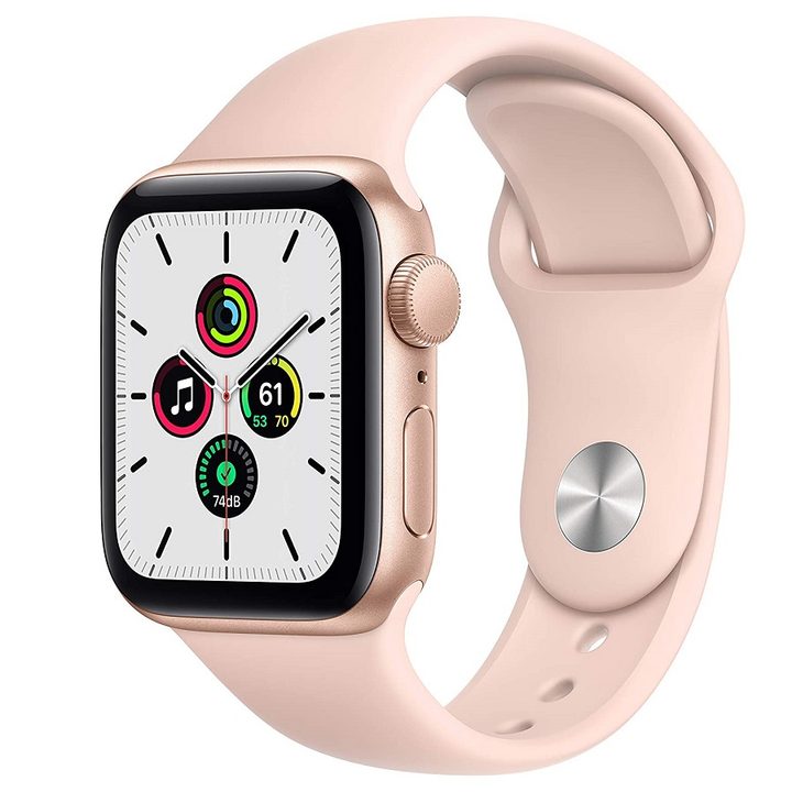 The Apple Watch SE with a gold aluminum case and a sport band in pink sand.