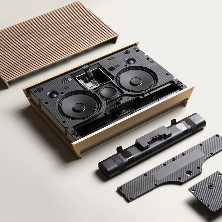 Bang & Olufsen Beosound Level exploded view.