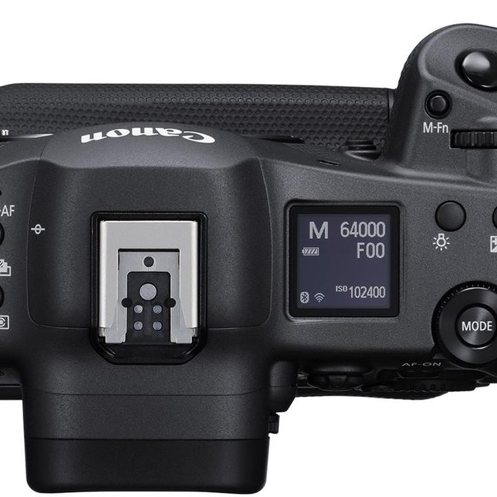 Canon Eos R3 top view.