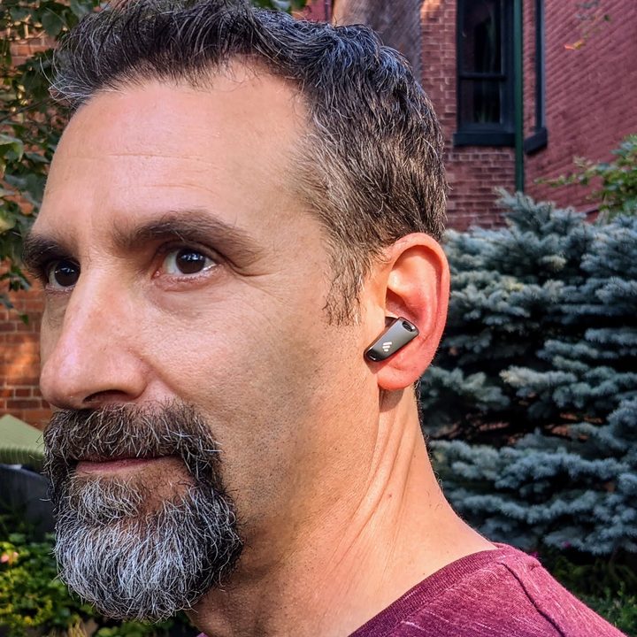 Edifier NeoBuds Pro.