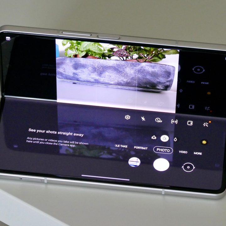 Camera viewfinder on the Galaxy Z Fold 3.