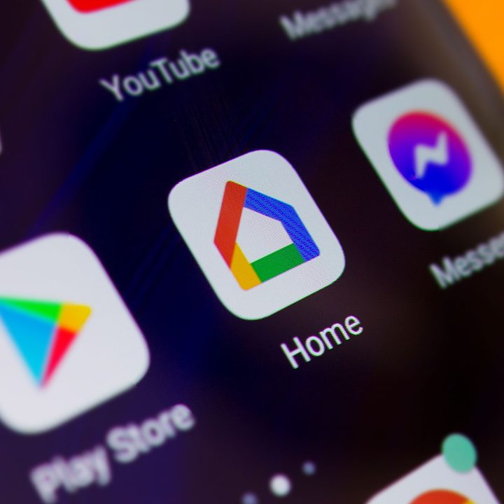 Google Home icon on home screen.