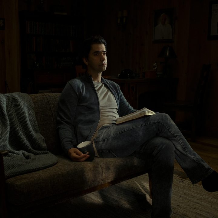 Hamish Linklater as Father Paul in Midnight Mass.