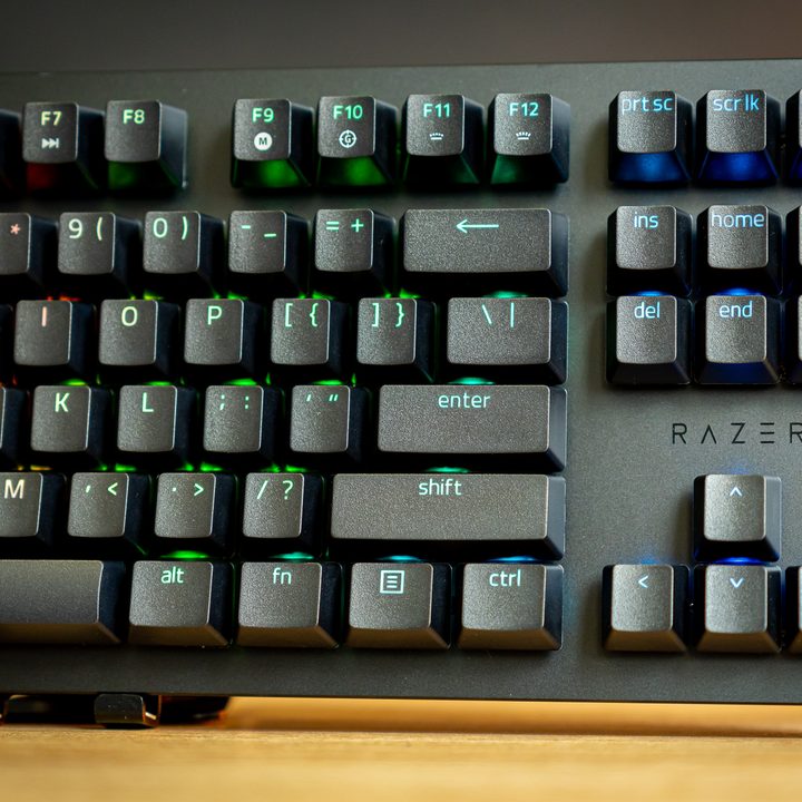 Keys on the Huntsman V2 TKL.