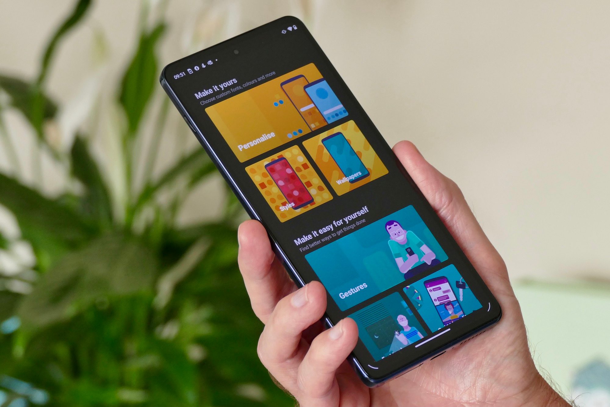 Moto Edge 20 Pro's Moto app options.